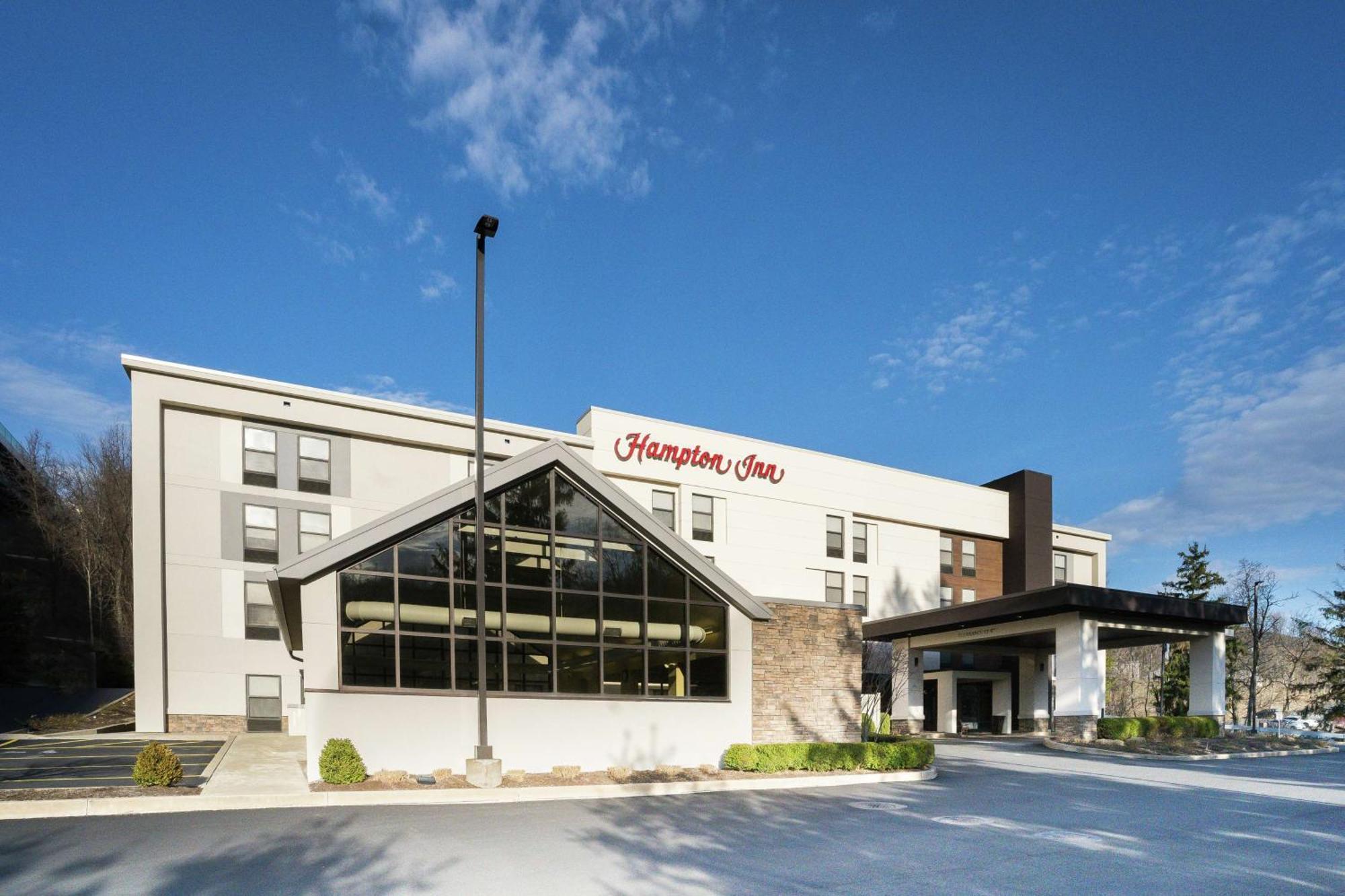 Hampton Inn Clarks Summit Exterior photo